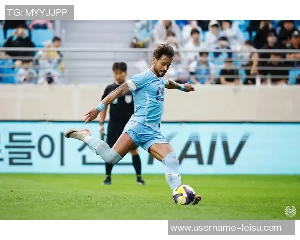 全北现代足球俱乐部提前五轮锁定K1联赛冠军历史首次十冠荣耀 全北现代足球俱乐部提前五轮锁定K1联赛冠军历史首次十冠荣耀